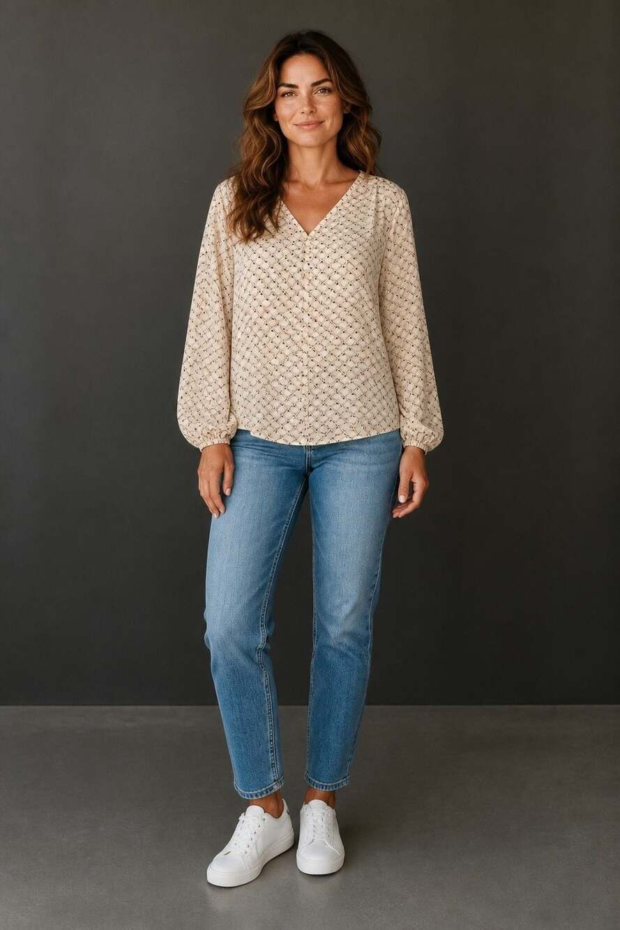Pleione V-Neck Long Sleeve Blouse with Geometric Print Style WQZ511305